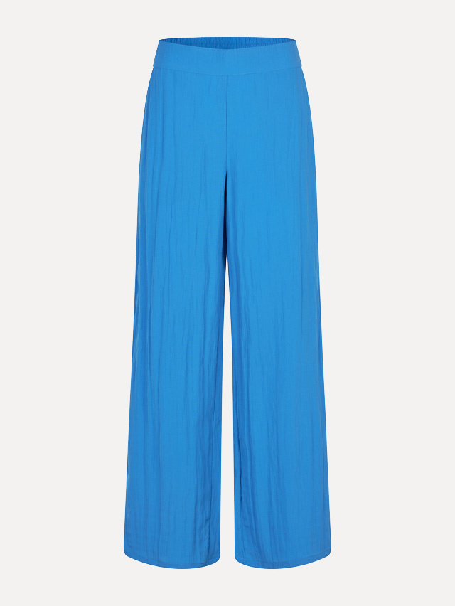 MBYM Pantalon Emmana Ramey 1. Feeling blue in the best way! Ce pantalon d'un bleu éclatant est l'accroche-regard de votre...
