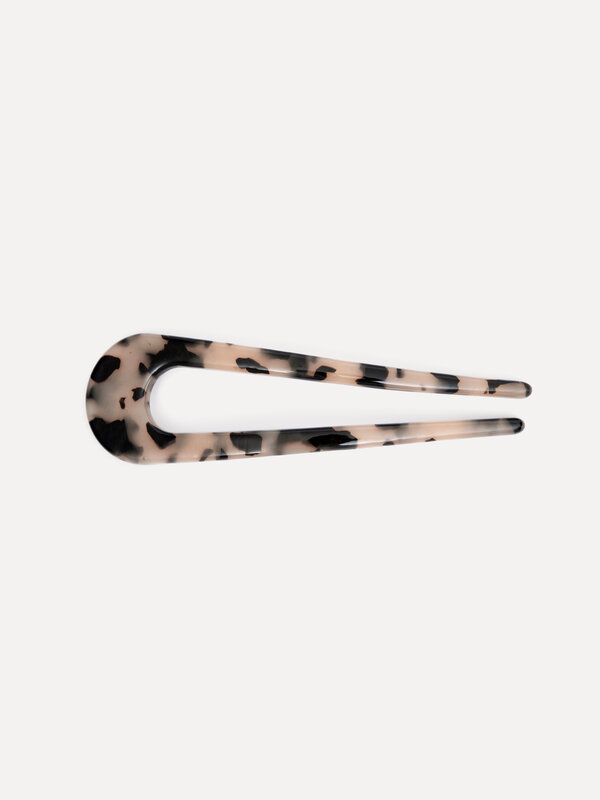Les Soeurs Hair pin resin 2. Pin it & go! This playful tortoise print hairpin glides effortlessly through your hair and p...