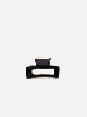 Hair clip rectangle. From work to weekend, this hair clip is suitable for busy days when your look needs to flow from mee...