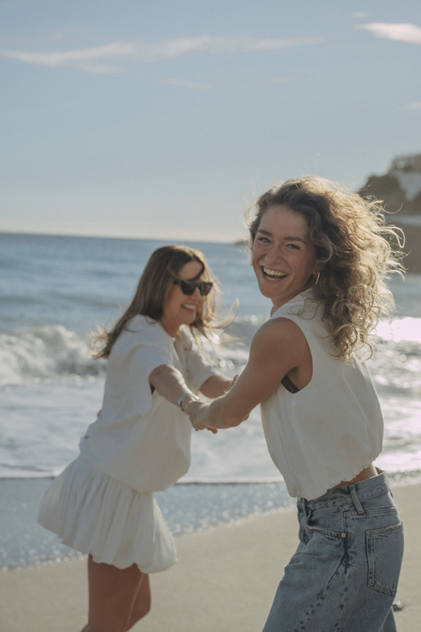 Les Soeurs  Jupe ballon Orlando 6. White delight! A la recherche d'une mini-jupe qui vous rendra heureuse? Cette jupe bal...