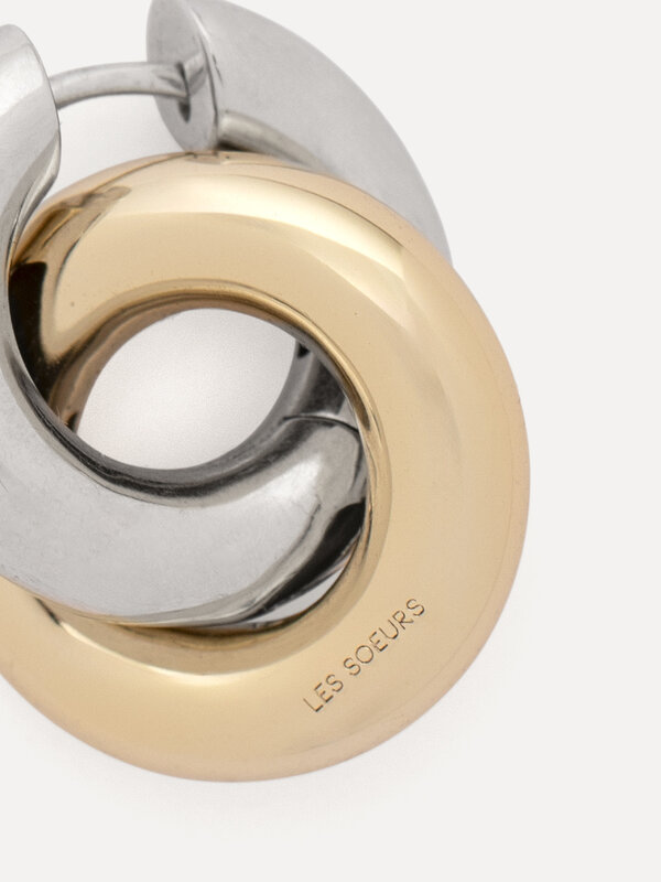 Les Soeurs Earrings set Fara Linked 3. Double trouble! This two-tone earrings set combines the best of both worlds. Silve...