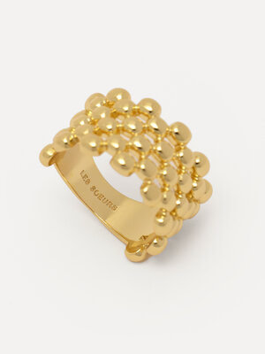 Ring Claire Mesh. Perfectly aligned! This striking ring with four rows of shiny balls brings a touch of texture to your l...