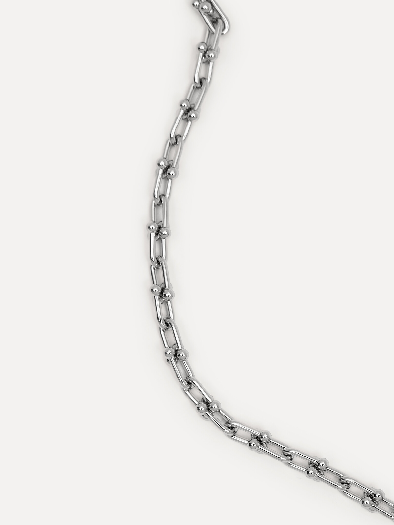 Les Soeurs Armband Mara Horseshoe 4. Lucky charm alert! Hou je van betekenisvolle sieraden? Deze zilveren horseshoe-armba...