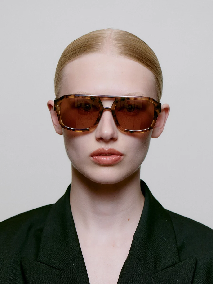 A.Kjaerbede lunettes de soleil Kaya 3. Tout le monde a besoin d'une paire de lunettes de soleil Kaya. Ces lunettes sont u...