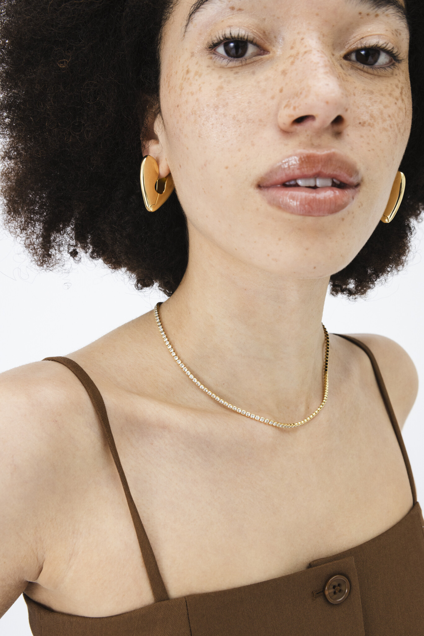 Les Soeurs Ketting Rana Tennis Chain 2. Deze tennisketting is je go-to als je op zoek bent naar sophisticated glamour. De...