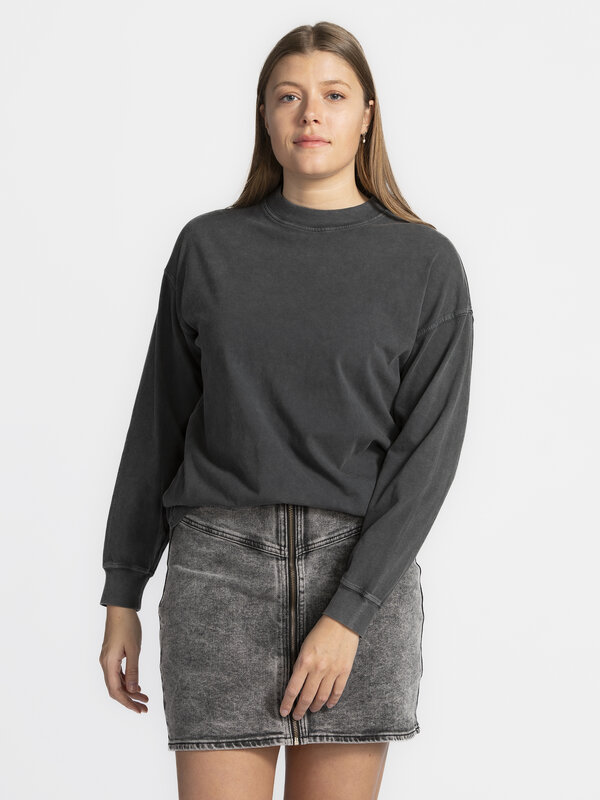 Les Soeurs Longsleeve T-Shirt Cameron 4. Our longsleeve T-Shirt Cameron is the ultimate go-to during fickle weather. Desi...