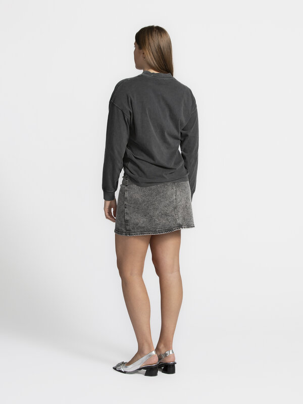 Les Soeurs Longsleeve T-Shirt Cameron 6. Our longsleeve T-Shirt Cameron is the ultimate go-to during fickle weather. Desi...