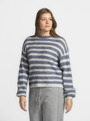 Sweat à rayures Nenybay. Fan de tricots super doux? Ce pull est le complément idéal de votre garde-robe. Son motif à rayu...