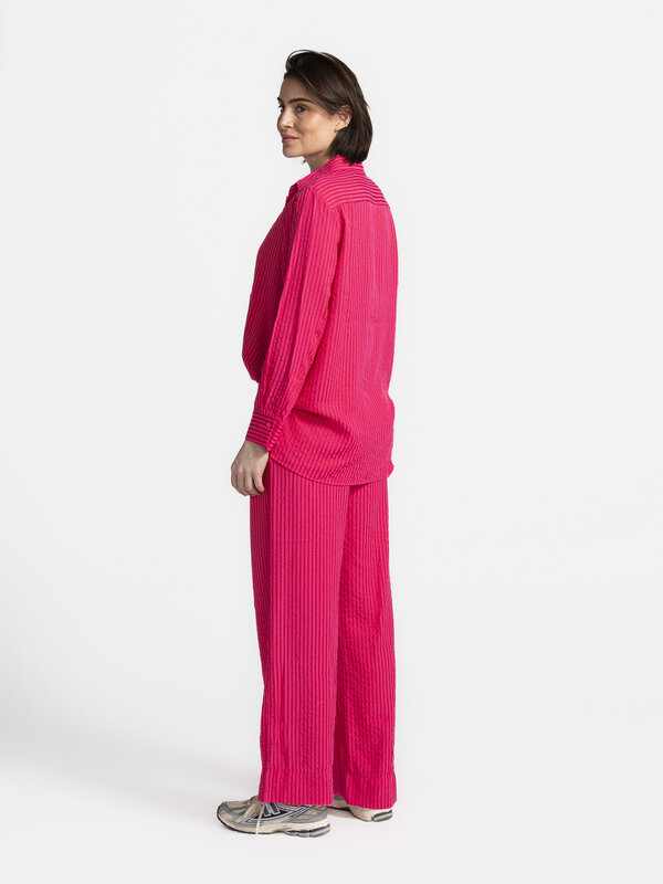 Les Soeurs Striped trousers Matt 4. Monday blues? Not with these pink striped pants. They're wonderfully loose and keep t...