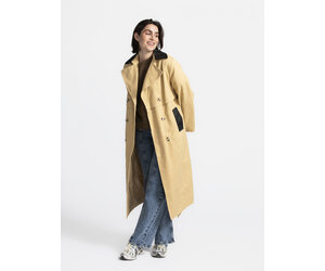 edited-trench-coat-reese.jpg