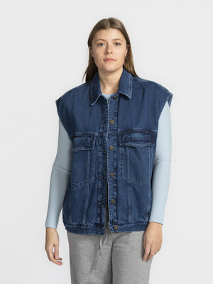 Sleeveless vest Joybird. Cool and breezy: this new sleeveless denim jacket is indispensable in your off-duty wardrobe. Th...
