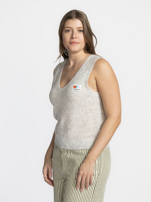 Veste Nenybay. Sans manches, mais doux comme un nuage: ce cardigan tricoté avec logo et encolure en V aérée vous permet d...