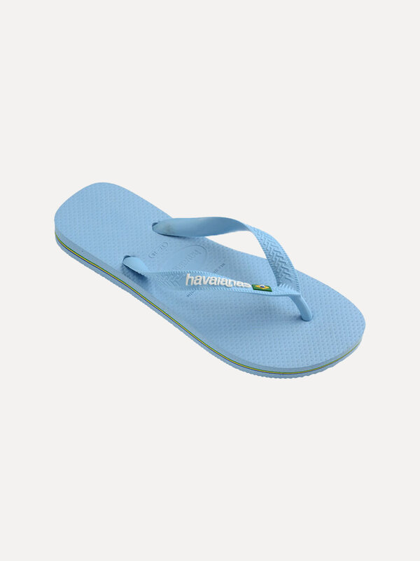 Tongs Havaianas Brasil Logo 3. Havaianas bleu ciel - les seules tongs qui restent confortables tout l’été. Leur secret? U...