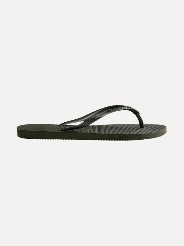 Teenslippers Havaianas Slim 2. De iconische Havaianas in olijfgroen! Deze slippers blijven niet voor niets favoriet: het ...