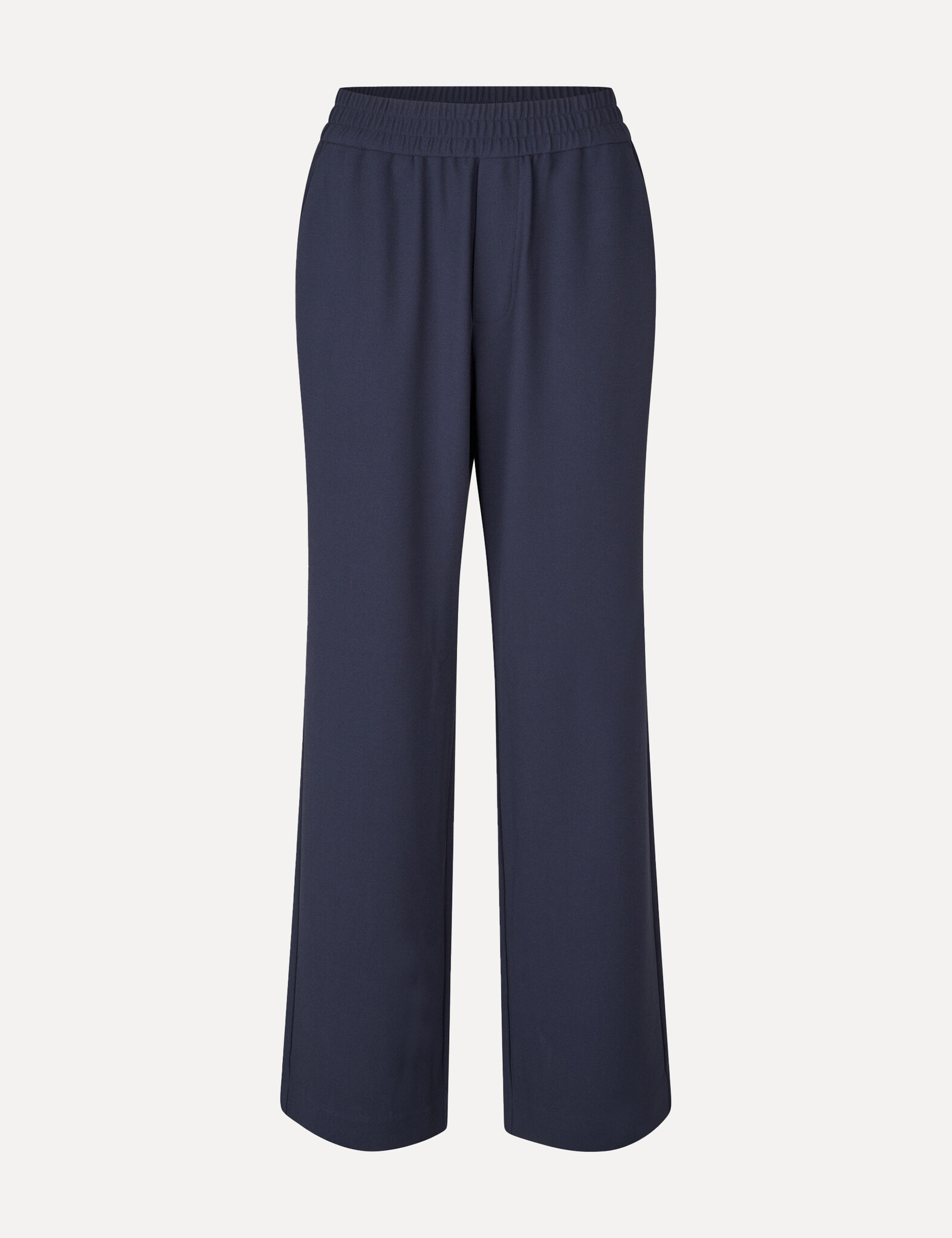 MBYM Broek Phillipa Edviwa 1. Haal meer uit je basics met deze essential pantalon. De nonchalante, vloeiende pasvorm flat...