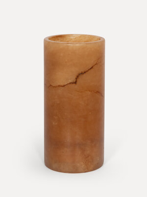 Cylinder Alabaster kaarsenhouder (medium). Creëer een warme en rustgevende sfeer met deze tijdloze cylindervormige kaarse...