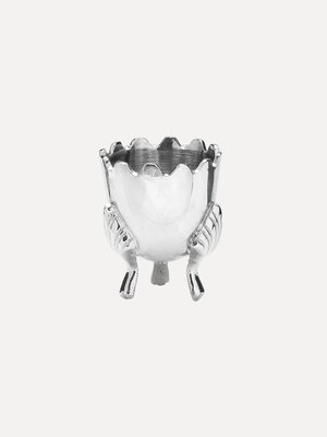 Eierdopje Argent. Egg-stra special! Dit glanzende eierdopje op pootjes is niet zomaar een keukenaccessoire: de zilveren k...