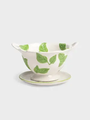 Vergiet Basil. Voor de keukenprins(es) met een zwak voor groen: met dit basilicumvergiet waan je je meteen in een zonnige...