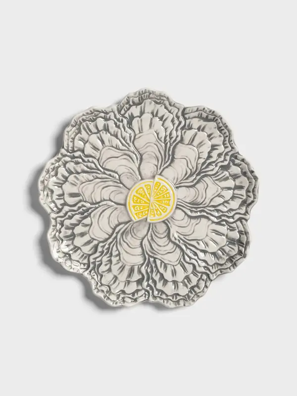 &klevering Assiette Oyster 1. Comment servir des huîtres comme un pro ? Avec cette assiette en dolomite, bien sûr. Ses re...
