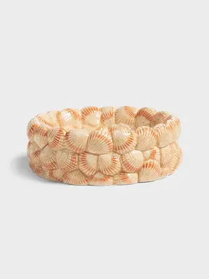 Bol Cockle. Ahoy, seafood lover! Ce bol en forme de coque aux lignes organiques invite la mer chez vous. Peint à la main ...