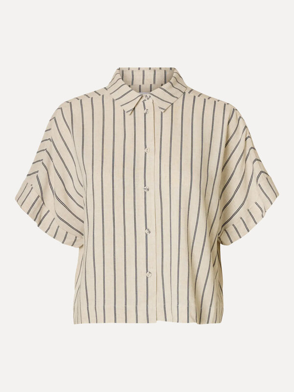 Selected Chemise rayée Viva Sun 2. Léger et stylé – cette chemise courte à rayures et col classique est parfaite pour vos...