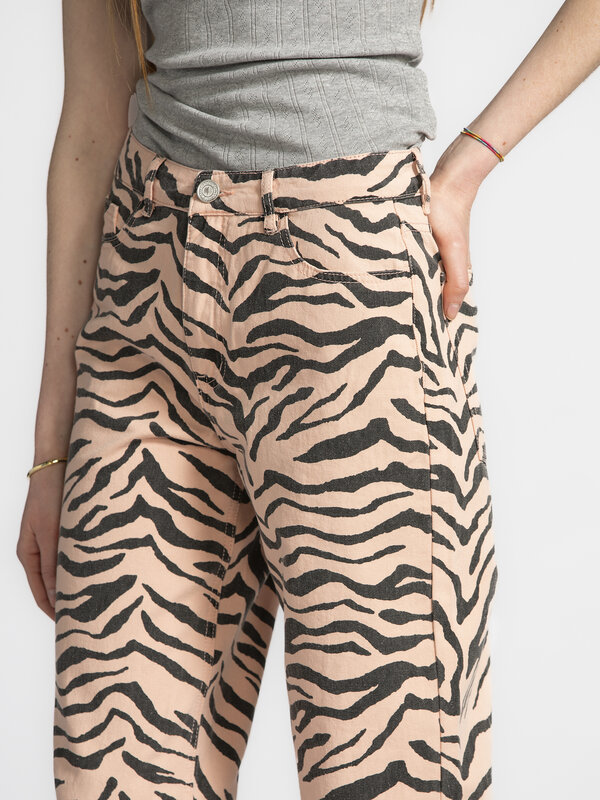Sofie Schnoor zebra jeans Tokyo light rose | Les Soeurs