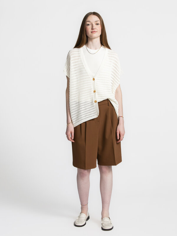 Les Soeurs Crocheted cardigan Jack 1. Cream dream! This ecru colored crochet cardigan is the all-rounder you need.  Light...