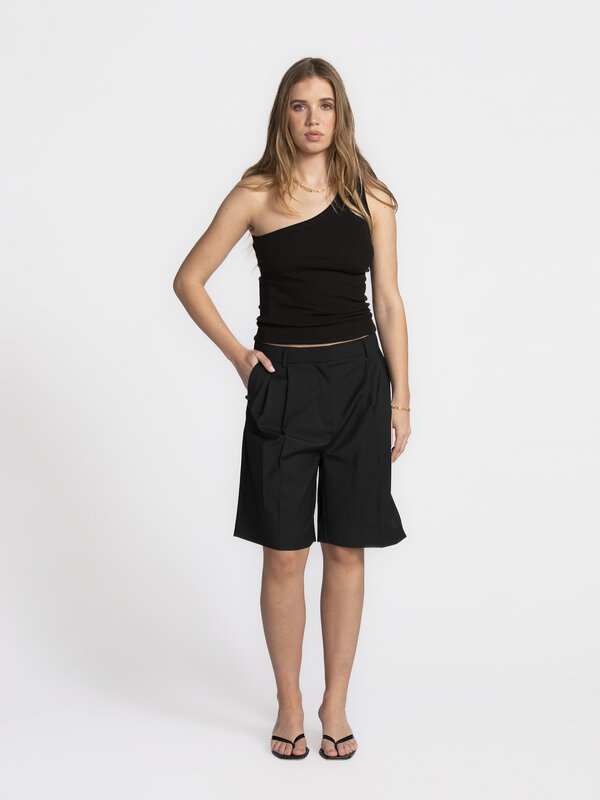 Shop the look 77. 