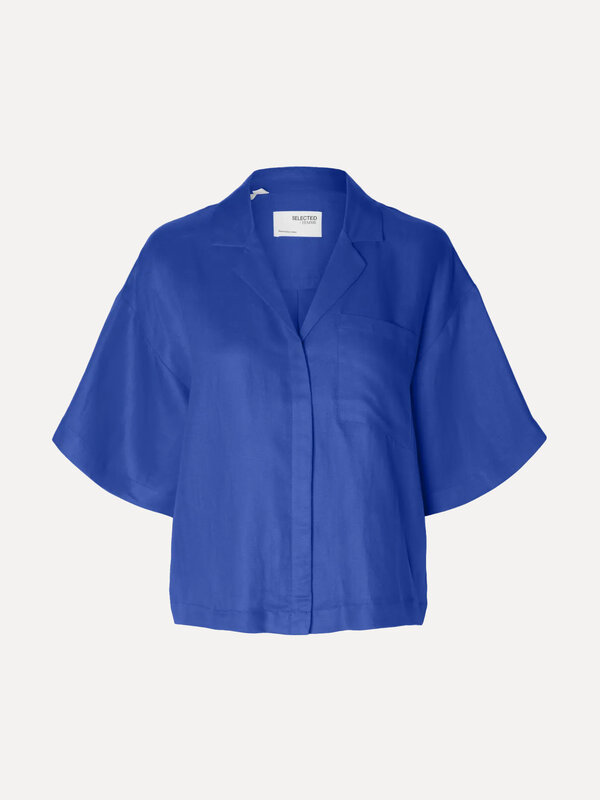 Selected Chemise boxy Lyra 2. Bleu éclatant - cette chemise légère en lin mélangé est votre alliée de l’été. Avec sa coup...