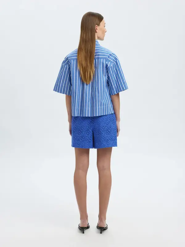 Selected Shorts broderie anglaise Laerke 4. Say hello to your summer crush – this broderie anglaise short is light, elega...