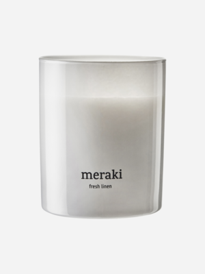 Geurkaars Fresh Linen. Ken je die heerlijke geur van vers gewassen lakens? Precies wat je nodig hebt na een drukke dag! D...