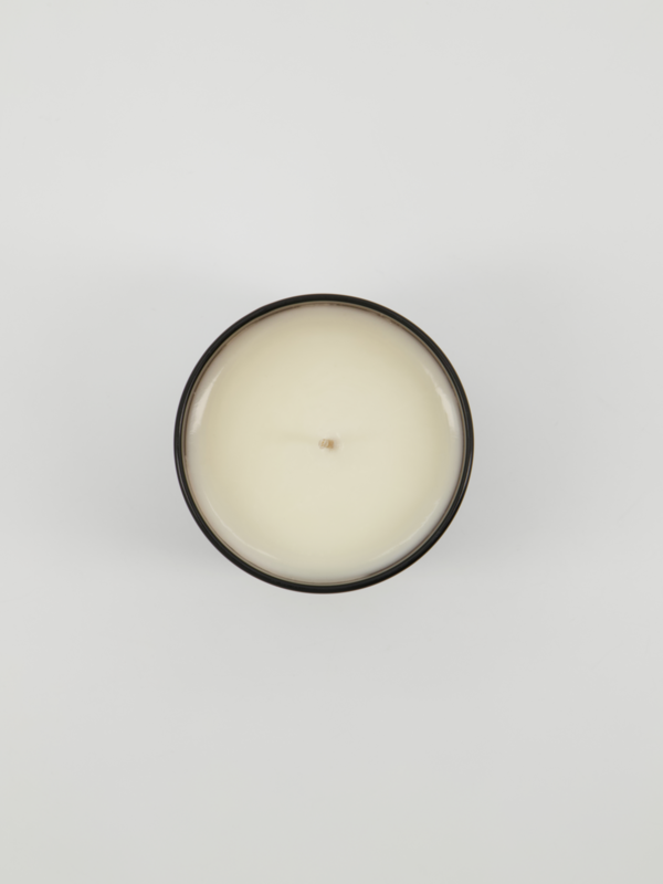 Meraki Scented Candle Warm Tonka 2. Summer or winter, morning or evening: this sophisticated scented candle is a treat. T...