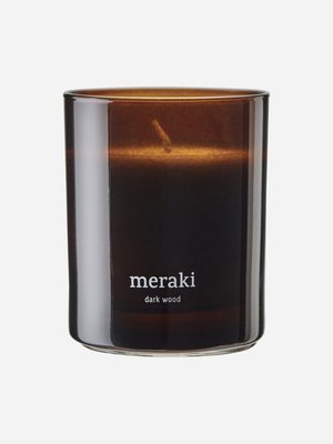 Geurkaars Dark Wood. Het geheime ingrediënt voor een geslaagd me-time moment? Deze geurkaars! Met sandelhout, ceder, patc...