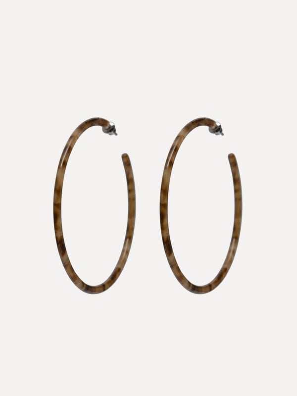 Les Soeurs Oorbellen set Maya 1. De nieuwste versie van onze geliefde Maya hoops - nu met een warm burl wood motief. Tijd...