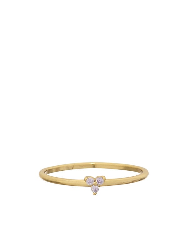 Les Soeurs Ring Chloe Vintage Triangle 5. Add sparkle to any occasion with this timeless, elegant ring. The classic desig...