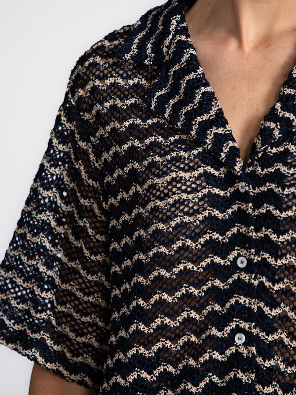 Edited Blouse Karlotta 4. Chic & breezy - this open-knit shirt with a navy-beige zigzag pattern is the ultimate summer la...