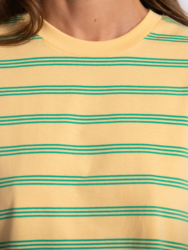 Les Soeurs Gestreept T-Shirt Channing 3. Yes, we found it - het perfecte streepjesshirt voor je collectie! Dit botergele ...