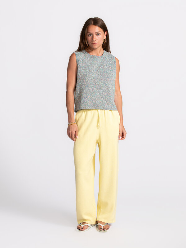 American Vintage Jogging Ytibay 1. Lazy lemon – jouw nieuwe favoriete jogging. Deze zachte, lichtgele joggingbroek straal...