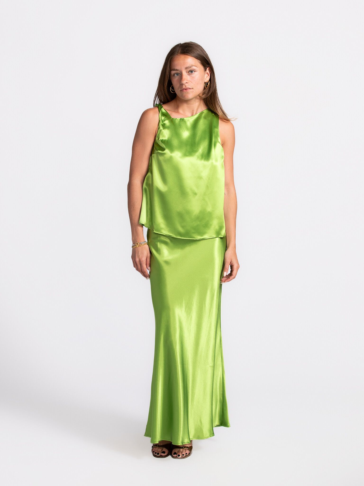 Selected Satin maxi skirt Elina Lena 1. The Elina skirt is all about elegance, with its silky shine and flattering midi c...