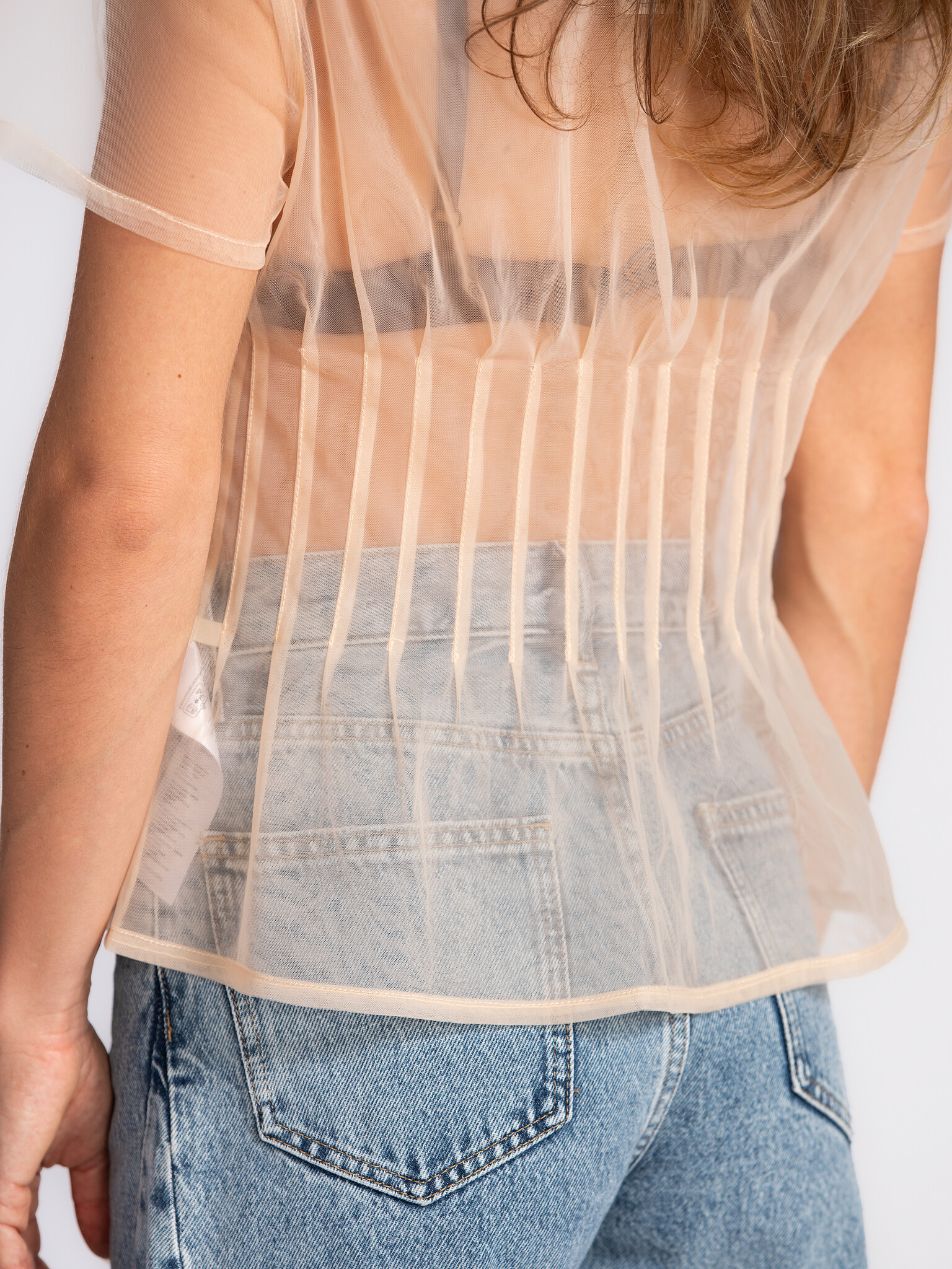 Sofie Schnoor Chemisier transparent Cenia 3. Blush assuré ! Cette blouse transparente séduit par sa teinte délicate et se...