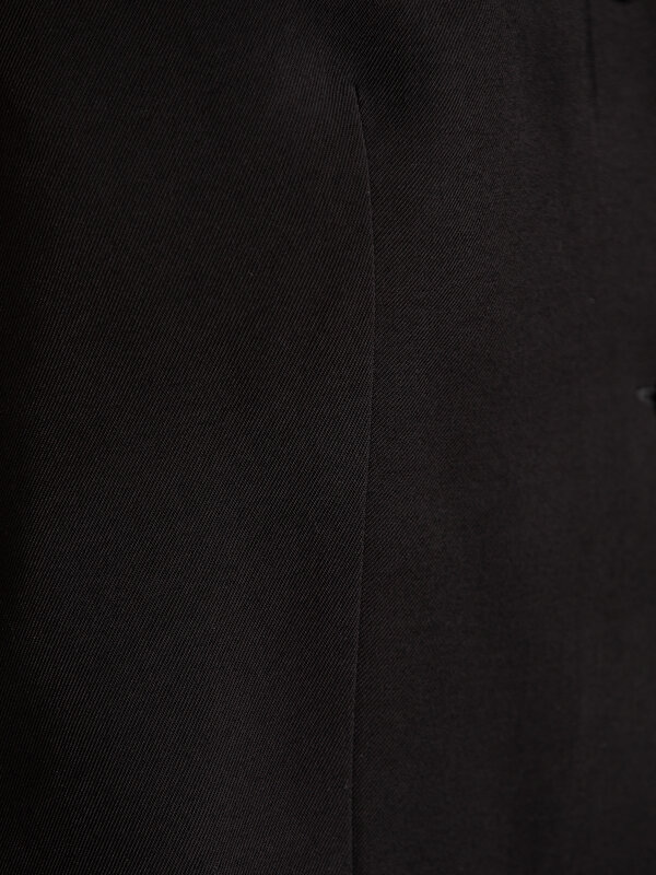 Edited Sleeveless top Simone 6. Black beauty – where elegance meets city chic. The perfect top for a lunch date or romant...