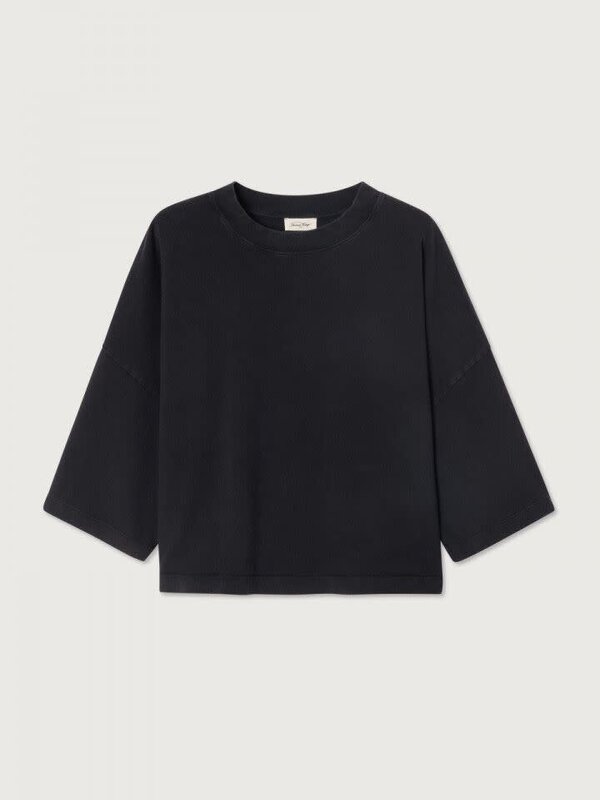 American Vintage Oversized T-Shirt Afoma 1. Cool et confortable - ce T-shirt oversize noir délavé est doux grâce à son co...