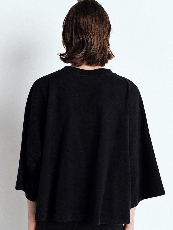 American Vintage Oversized T-Shirt Afoma 5. Cool et confortable - ce T-shirt oversize noir délavé est doux grâce à son co...