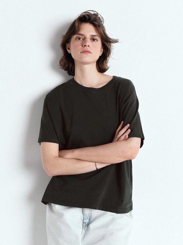 American Vintage T-shirt Fizvalley 2. Un essentiel du quotidien. Ce T-shirt fluide noir vintage en coton 100 % est ultra ...