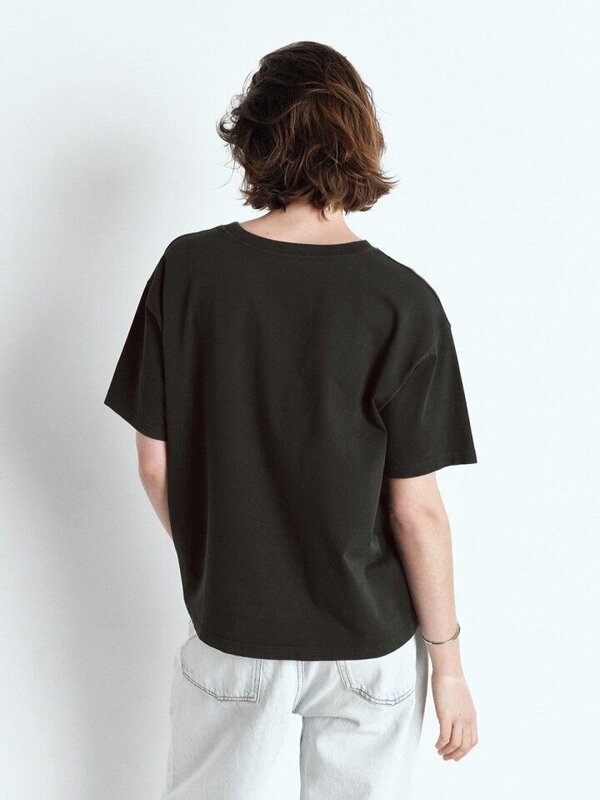 American Vintage T-shirt Fizvalley 4. Un essentiel du quotidien. Ce T-shirt fluide noir vintage en coton 100 % est ultra ...