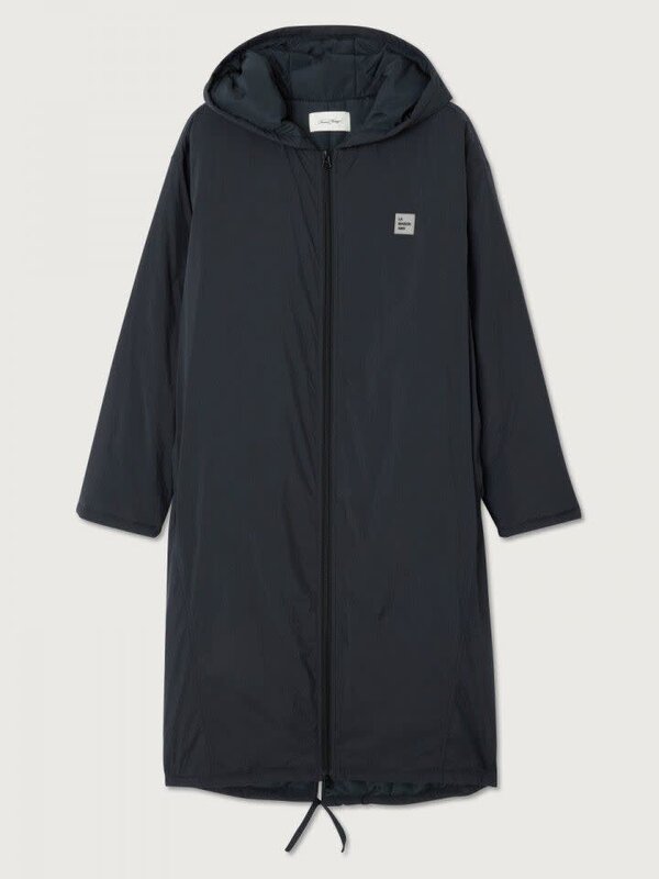 American Vintage Parka Zotcity 1. Sleek & warm. Deze lange zwarte parka combineert stoere coolness met ultiem comfort. Da...