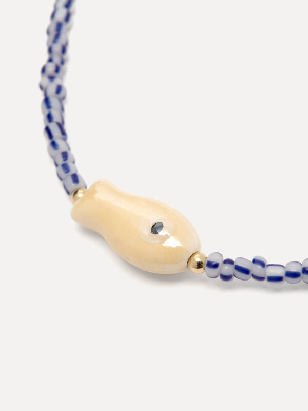 Les Soeurs Beaded necklace Ariel fish 3. The perfect finishing touch for your summer look: this elegant necklace with blu...