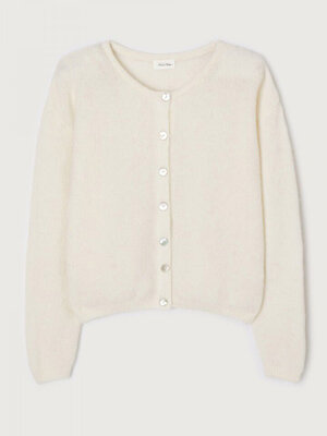 Cardigan Vitow. Winter white - this soft alpaca cardigan by American Vintage wraps you in timeless comfort. Elegant and e...