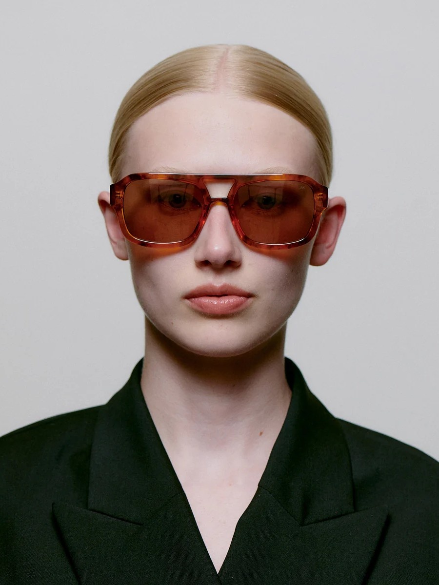 A.Kjaerbede lunettes de soleil Kaya 2. Tout le monde a besoin d'une paire de lunettes de soleil Kaya. Ces lunettes sont u...