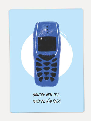 Wenskaart Vintage phone birthday. Vintage vibes voor een tijdloze jarige! Deze grappige kaart met een oude telefoon en de...